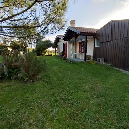 Holiday home Sur - Maison Individuelle Avec Jardin Soulac-sur-Mer